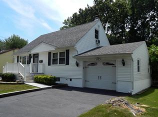 15 Louis St, Parlin, NJ 08859