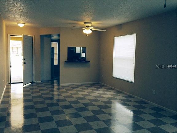 4th image of 7821 43rd Avenue Dr W