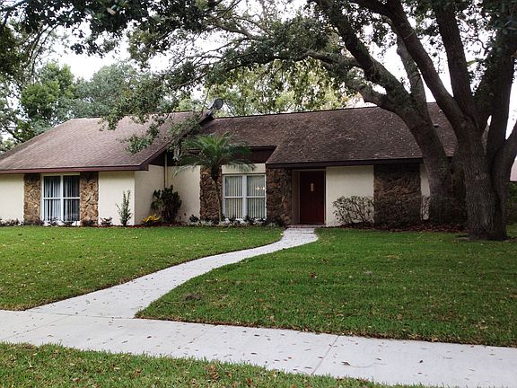 2nd image of 2606 Manor Oak Dr