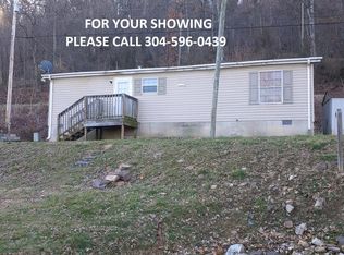 1096 Needmore Rd, Martinsburg, WV 25403