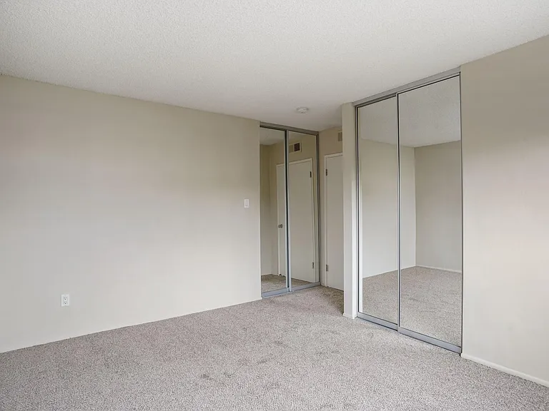 2 bed/2 bath