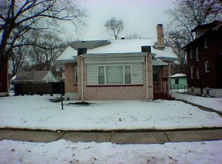745 Pierce St, Gary, IN 46402