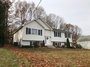 5 Emerson Ct, West Warwick, RI 02893
