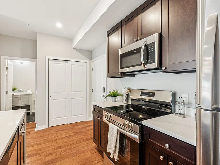 203 Haverford Ave #201 — Photo 17