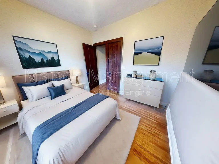 100 Laburnam Cres #1 — Photo 10