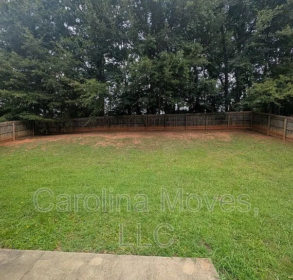 518 Grafton Ct — Photo 15
