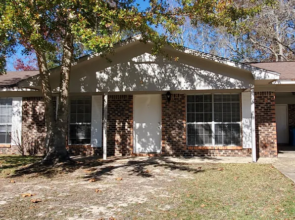 4205 Yosemite Dr, Ocean Springs, MS 39564