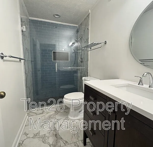 6446 Gloucester Ct — Photo 14