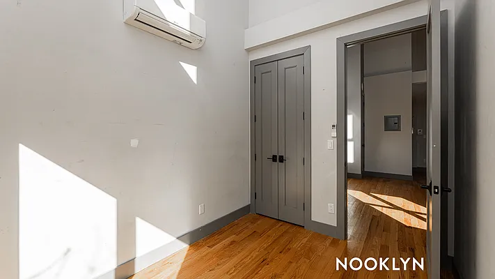 Rented by Nooklyn NYC LLC | media 12