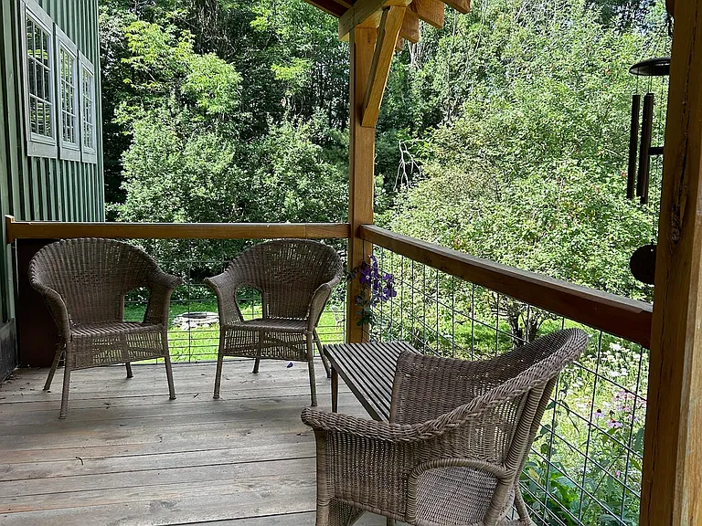 260 Richard Rd — Photo 2