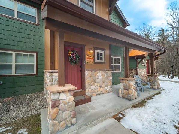 6 Bowman Ln #8, Wilmington, NY 12997