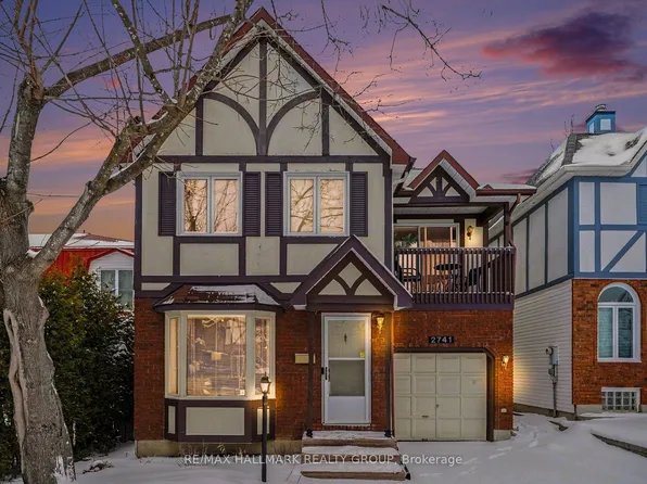 2741 Massicotte Ln, Ottawa, ON K1T 3G9