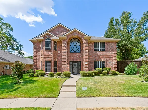 425 Baltusrol Cir, Garland, TX 75044