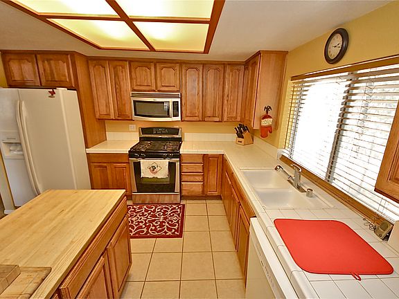 5th image of 1120 Mountain Ln