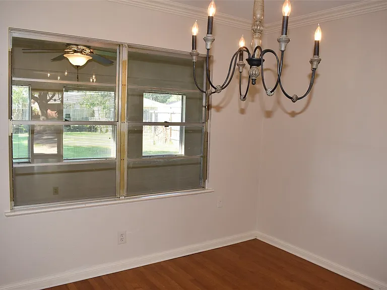 5911 Hornwood Dr — Photo 6