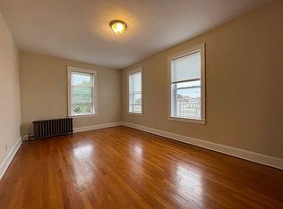 72-38 73rd St #3A, Ridgewood, NY 11385