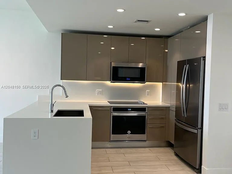 2000 Metropica Way #1602 — Photo 5