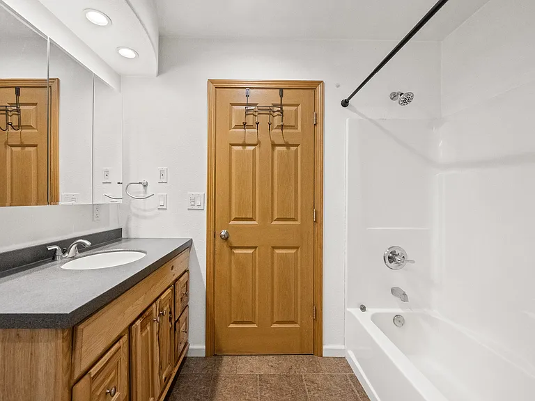 1165 Stock Rd #B — Photo 9