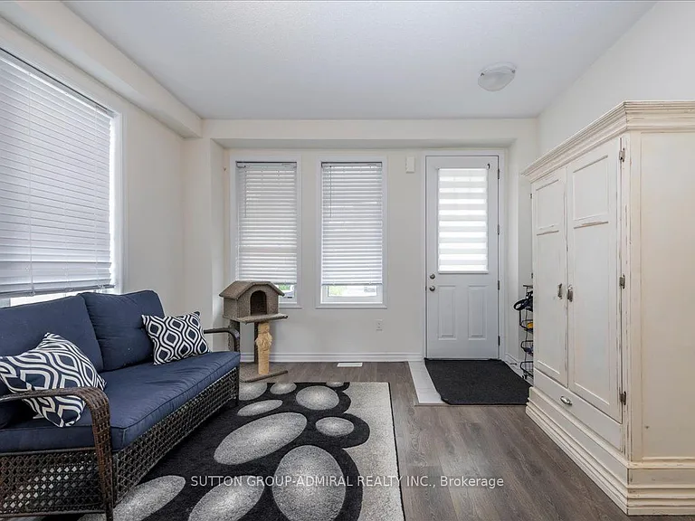 34 Abby Dr — Photo 2