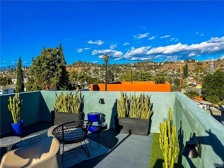 2318 Fernleaf St #2320 — Photo 8