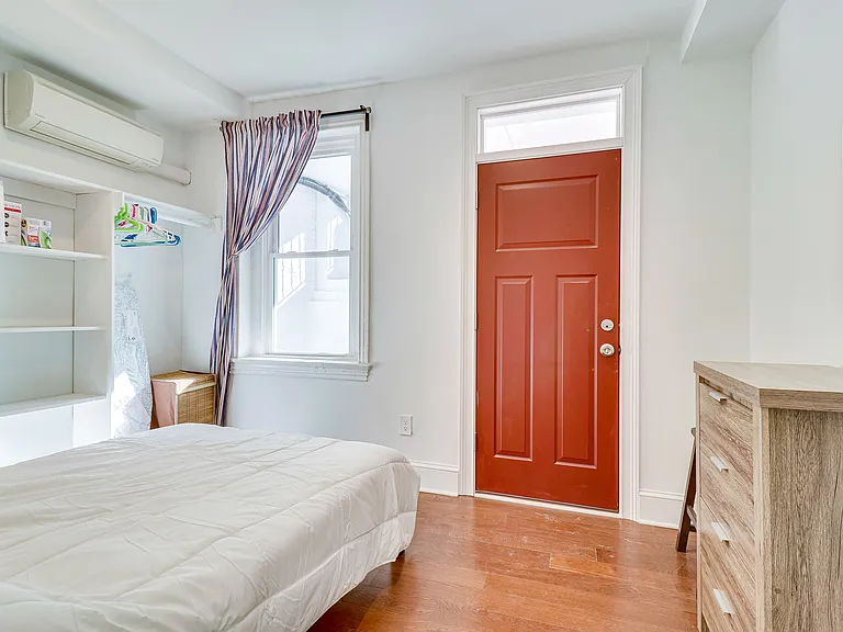 409 Constitution Ave NE #6 — Photo 10