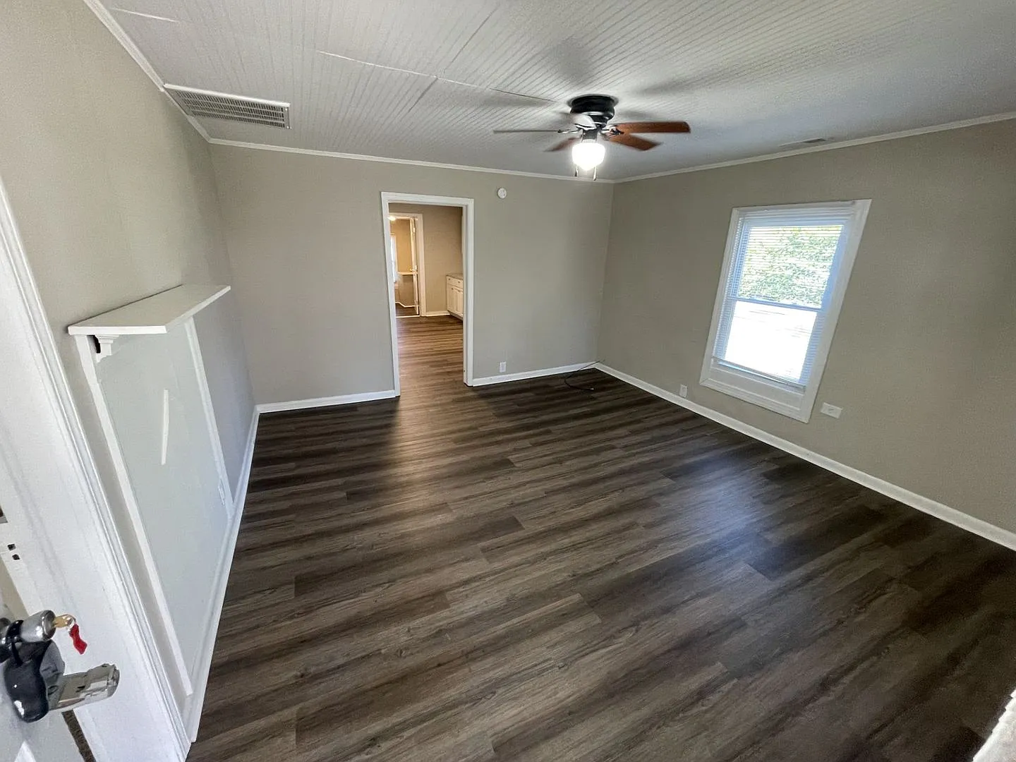 2 Bedroom 1 bathroom house in Wake Forest — Photo 4