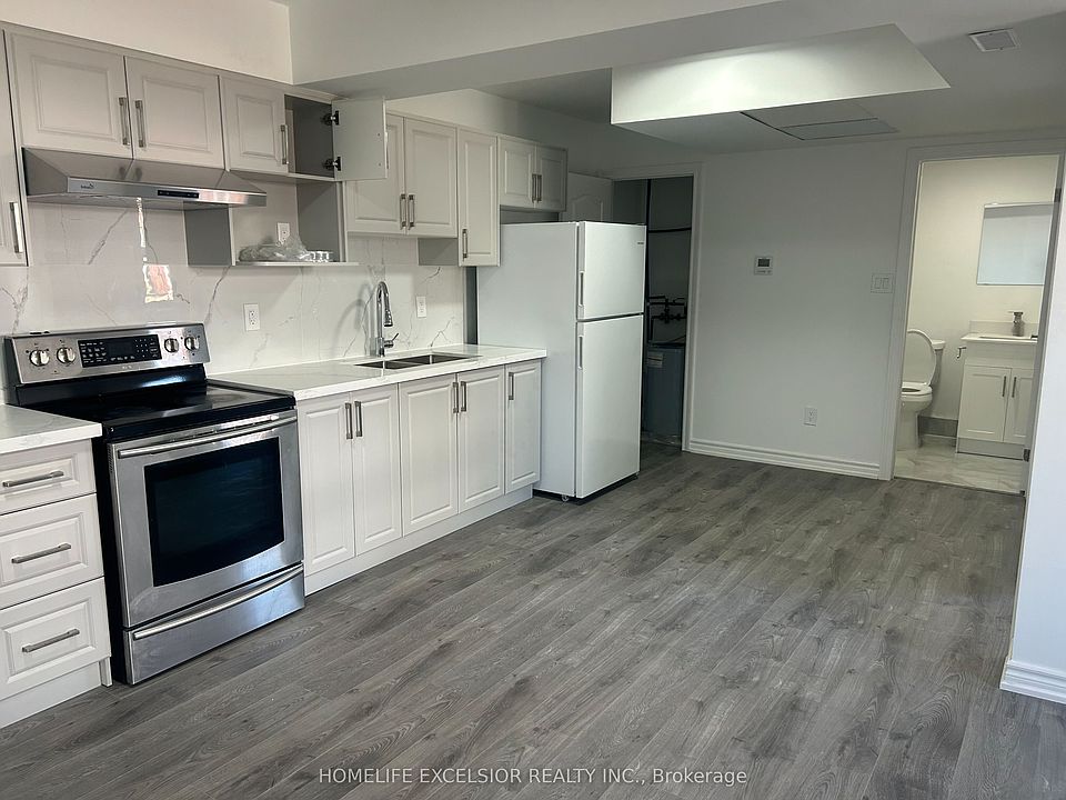 1st image of 3 Simcoe St S Unit 6