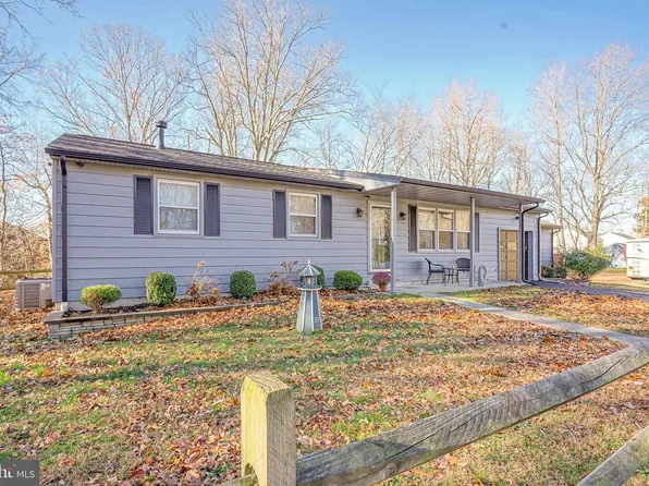 951 New Jersey Ave, Deptford, NJ 08096