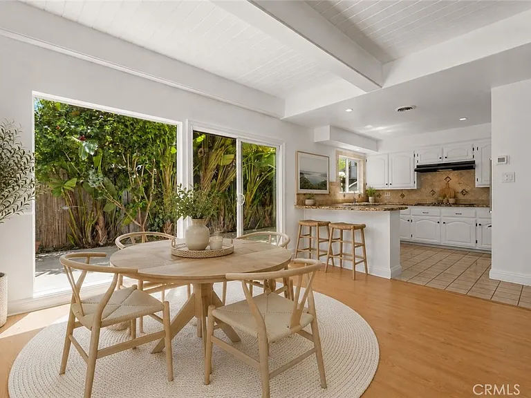 337 La Verne Ave — Photo 3