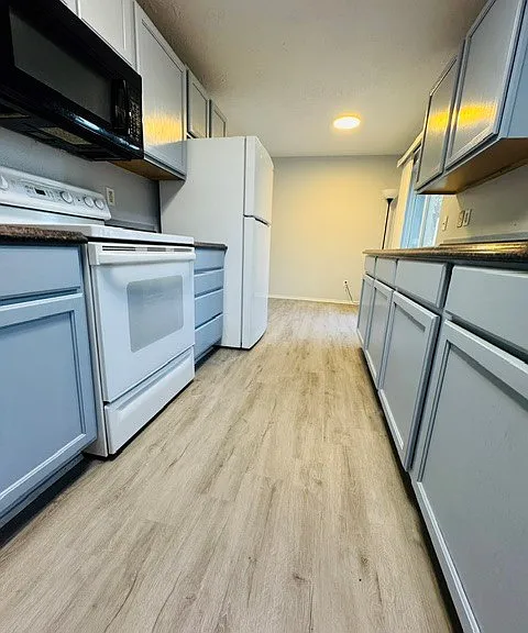 4556 NE 119th Ave #9 — Photo 4