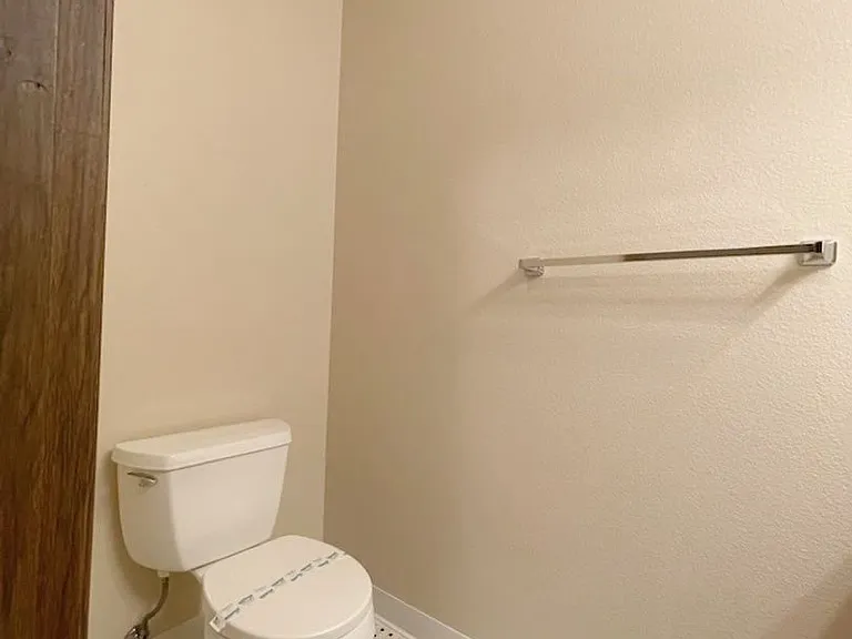 Spacious 2-bedroom apartment homes conveniently located! — Photo 18