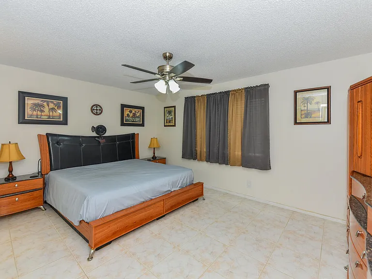 166 Lake Carol Dr — Photo 16