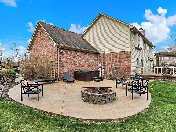 2nd image of 6476 W Highland Ln