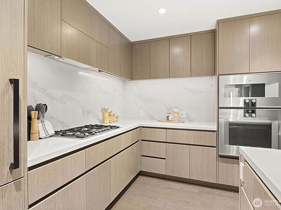 3rd image of 188 Bellevue Way NE #1202