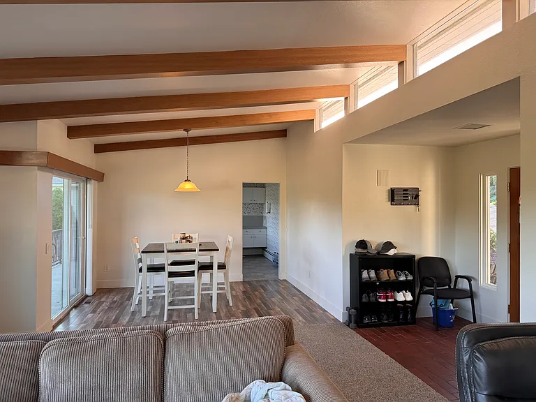 601 Edgemont Way — Photo 7