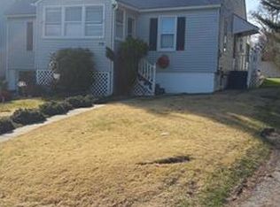59 Mountain Ave, Middletown, NY 10940