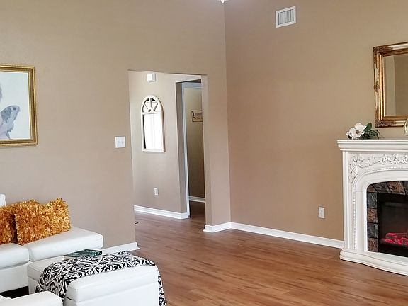 12' ceilings in family room