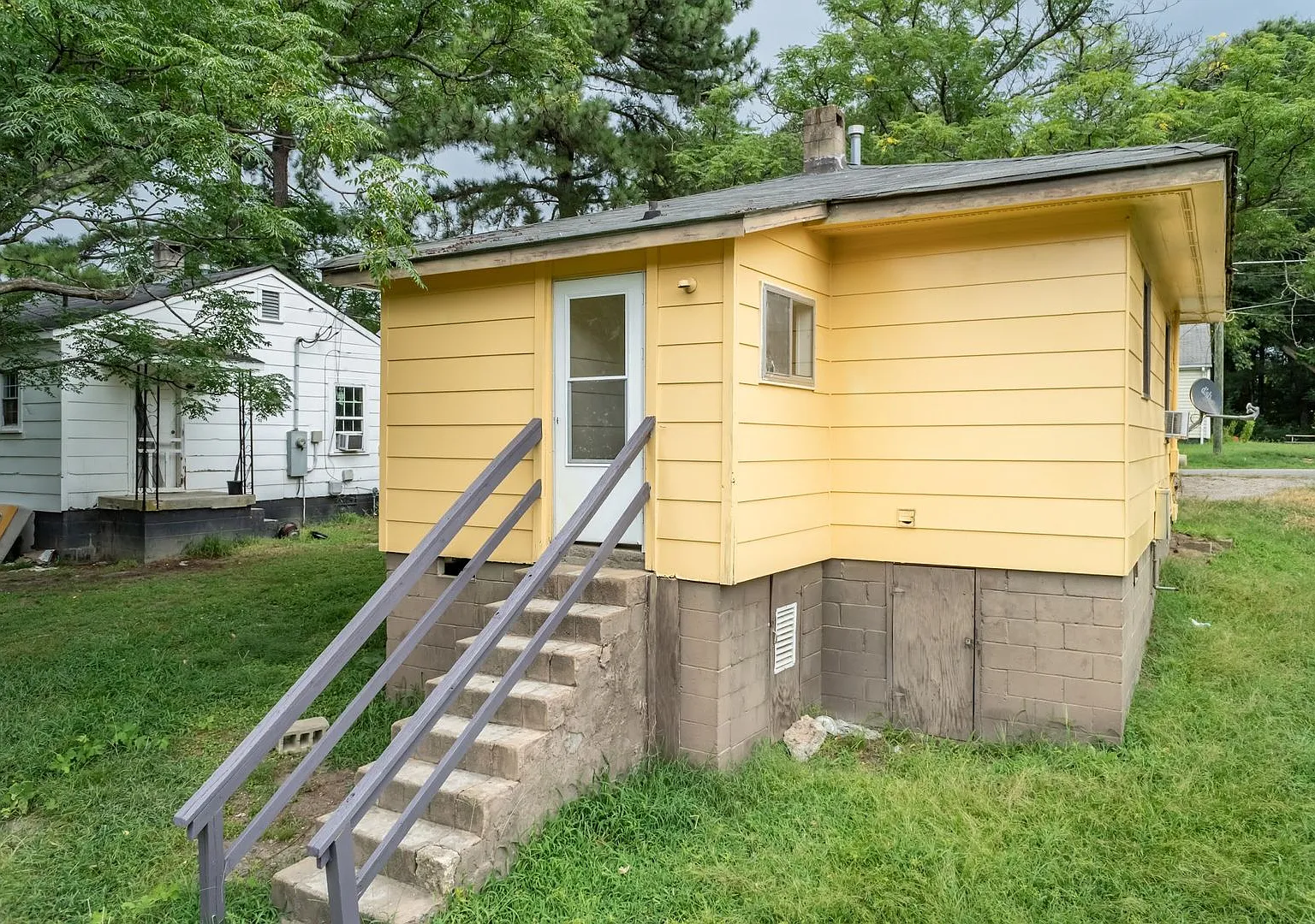 Two bedroom Home! — Photo 3