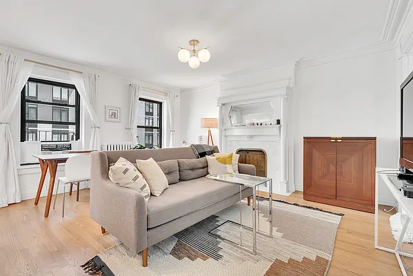 Sold by Douglas Elliman | media 16