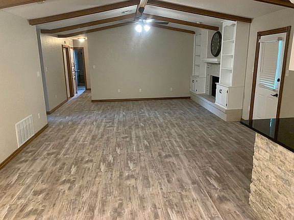 2nd image of 6816 NW Willow Creek Dr