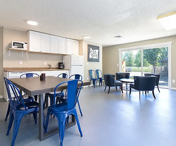 Rose Villa Apartments — Photo 11