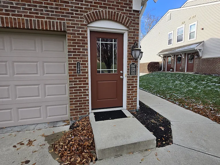 1309 Double Eagle Ct — Photo 2