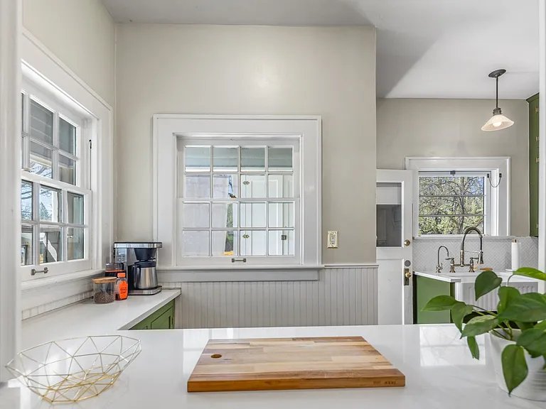 2323 W Regan Ave — Photo 15