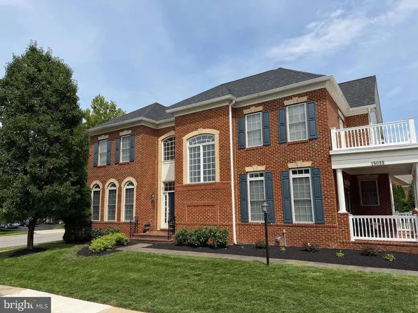 19098 Peaceful Stream Dr, Leesburg, VA 20176