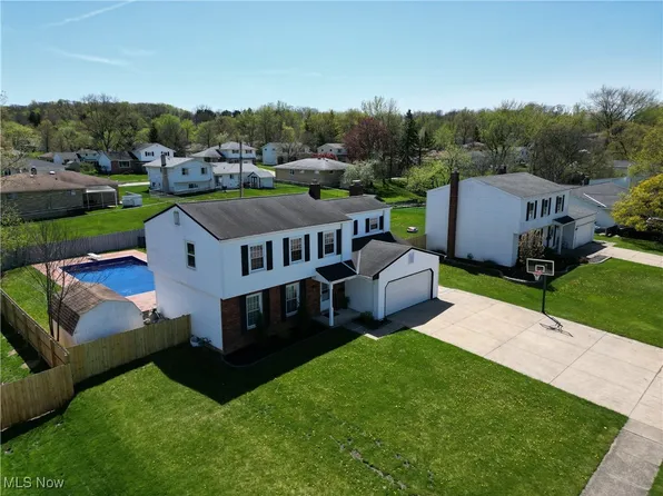 1903 David Ave, Parma, OH 44134