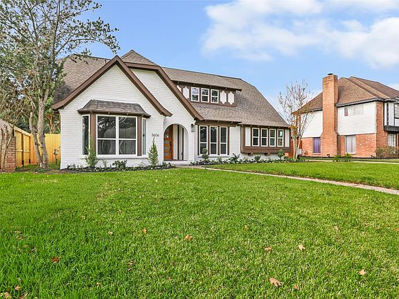 3rd image of 3606 Ridgeview Dr