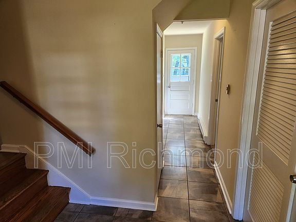 3rd image of 2133 Woodmont Dr