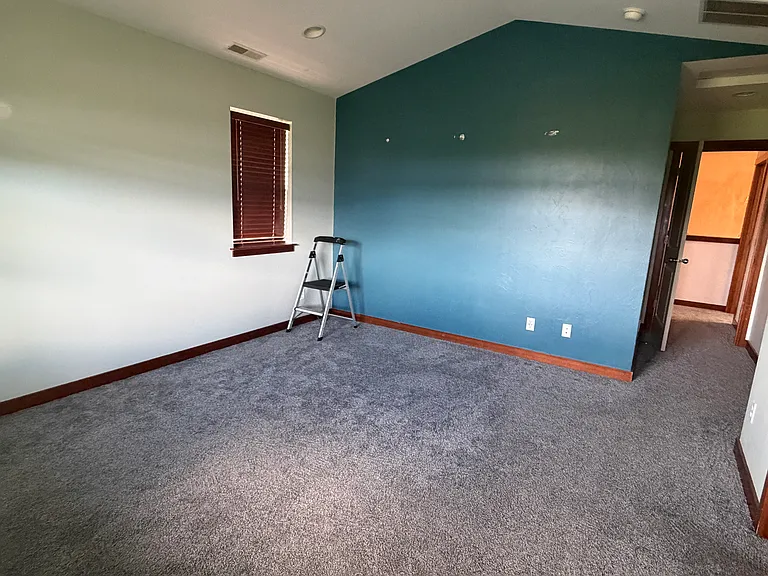 1238 Meagher Ave — Photo 6