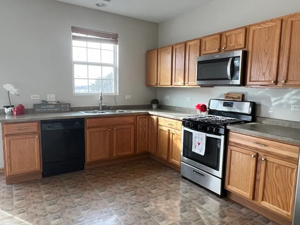 Kitchen with NEW MICROWAVE