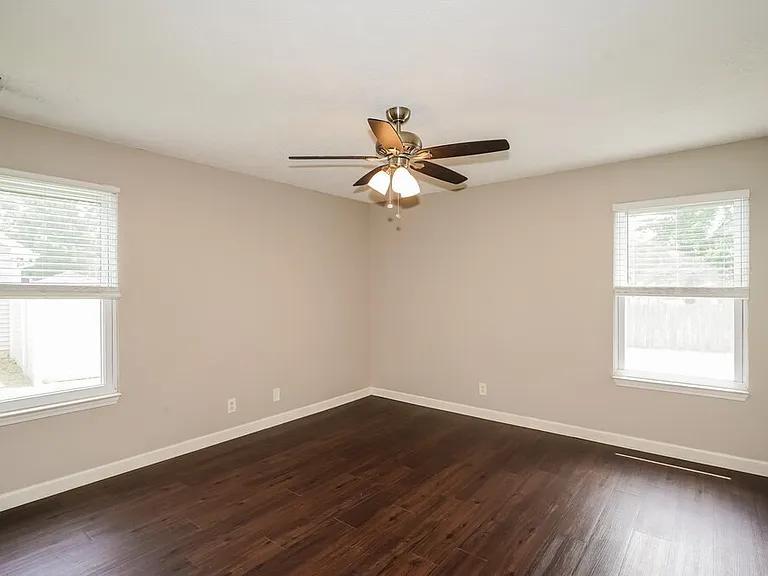 1231 Azure Way — Photo 9